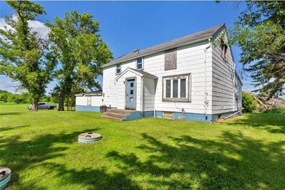 /international/us/14001-54th-avenue-se-blooming-prairie-mn-110100831669/