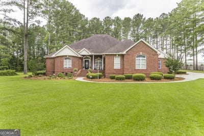 /international/us/493-fairfield-drive-dublin-ga-110108696847/