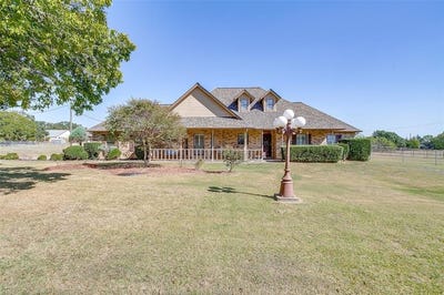 /international/us/144-trailwood-drive-joshua-tx-110108384772/