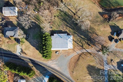 /international/us/2065-lower-palmer-road-salisbury-nc-110104950962/