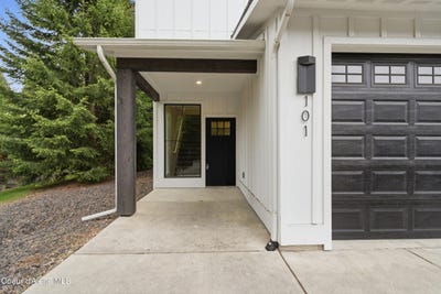 /international/us/955-w-grove-way-coeur-d-alene-id-110108251807/