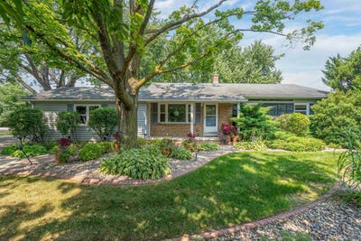 /international/us/150-villa-drive-neenah-wi-110101450375/?lang=zh-cn