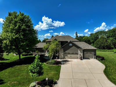 /international/us/615-fairway-circle-jefferson-wi-110100656826/