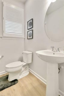 /international/us/414-bulkhead-place-williamsburg-va-110108588141/