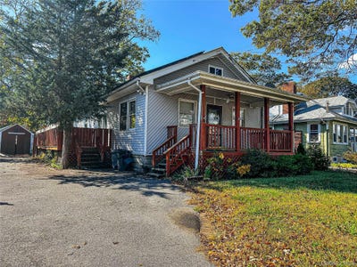 /international/us/38-w-smith-street-amityville-ny-110103375848/