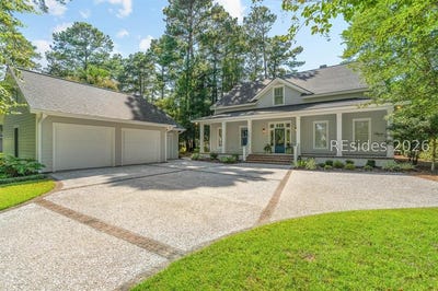 /international/us/160-dataw-drive-saint-helena-island-sc-110110055996/