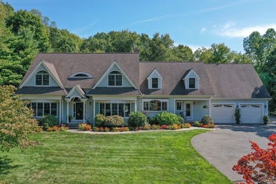 /international/us/7-western-view-rd-holyoke-ma-110102603238/