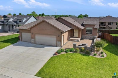 /international/us/4217-w-90th-st-sioux-falls-sd-110108399190/