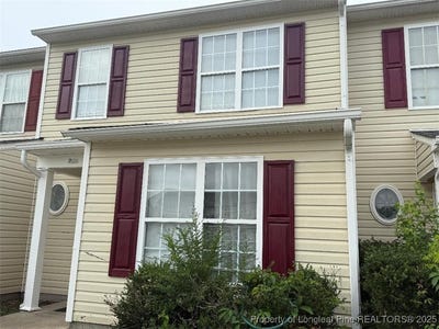 /international/us/222-anna-street-lillington-nc-110100468585/