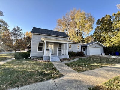 /international/us/352-s-vermillion-street-paxton-il-110103359289/