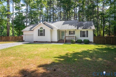 /international/us/2099-yacht-club-road-hayes-va-110108072595/