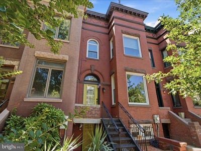 /international/us/126-seaton-place-nw-washington-dc-110108540409/