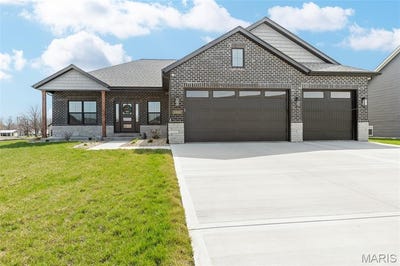 /international/us/8444-cryder-lane-court-troy-il-110106698452/