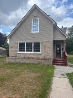 /international/us/421-lewis-street-belding-mi-110101506460/