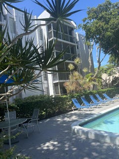 /international/us/483-n-pine-island-road-n-plantation-fl-110100526316/