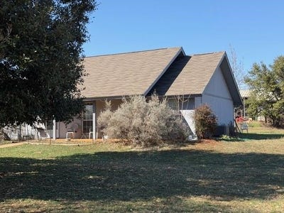 /international/us/509-flag-creek-dr-llano-tx-110106618449/