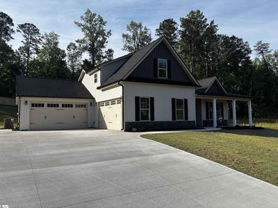 /international/us/109-powell-court-easley-sc-110107930912/