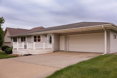 /international/us/104-eastgate-drive-reinbeck-ia-110108387005/