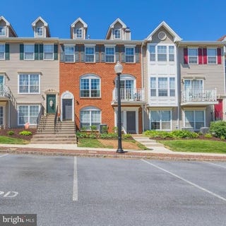 /international/us/1938-delancey-street-hellertown-pa-110108438388/