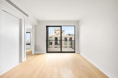 /international/us/11-32-31st-avenue-queens-ny-110108148636/