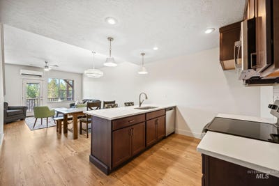 /international/us/204-broken-pine-mccall-id-110100569447/