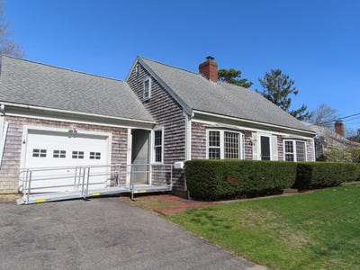 /international/us/63-gleason-avenue-west-yarmouth-ma-110099023297/