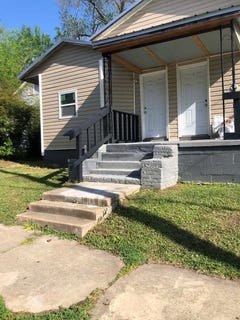 /international/us/607-e-newton-dothan-al-110106956356/