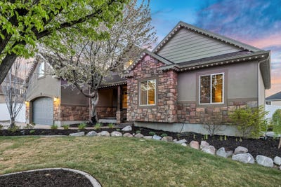 /international/us/5612-w-high-spirit-ct-s-herriman-ut-110106783525/