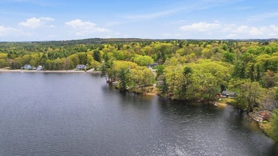 /international/us/32-hemlock-drive-lunenburg-ma-110107987873/