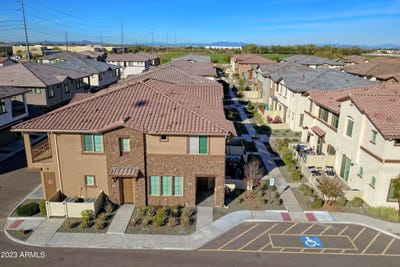 /international/us/4100-s-pinelake-way-chandler-az-110100633924/