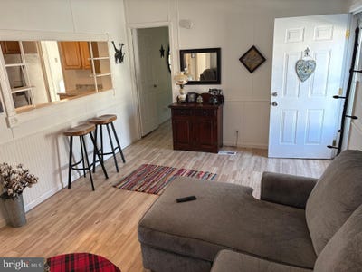 /international/us/211-forest-green-road-aberdeen-md-110100473940/