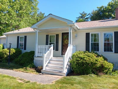 /international/us/802-simmons-road-middleborough-ma-110108536948/
