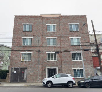 /international/us/102-49-43-ave-corona-ny-110098467301/?lang=zh-tw
