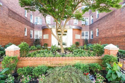 /international/us/65-36-wetherole-street-rego-park-ny-110110273594/