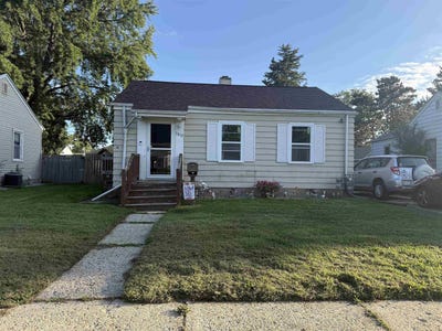 /international/us/1612-calumet-avenue-beloit-wi-110110136119/