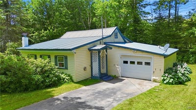 /international/us/687-curtiss-road-little-falls-ny-110109376772/