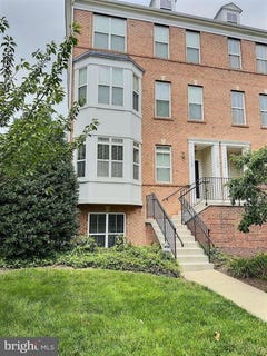 /international/us/5548-capital-gateway-drive-suitland-md-110101199202/