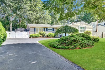 /international/us/150-shenandoah-boulevard-n-nesconset-ny-110119424304/