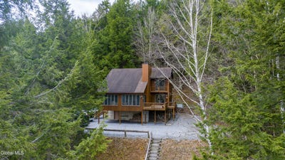 /international/us/441-e-kelm-pond-road-warrensburg-ny-110107345808/