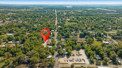 /international/us/401-s-donoho-street-clarksville-tx-110108507819/
