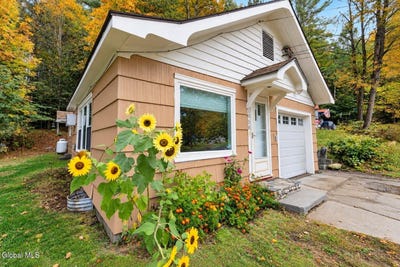 /international/us/1058-landon-hill-road-chestertown-ny-110120129270/