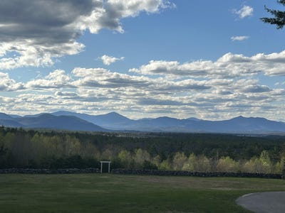 /international/us/65-effingham-road-ossipee-nh-110108167433/