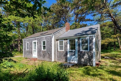 /international/us/36-cove-road-wellfleet-ma-110106754147/