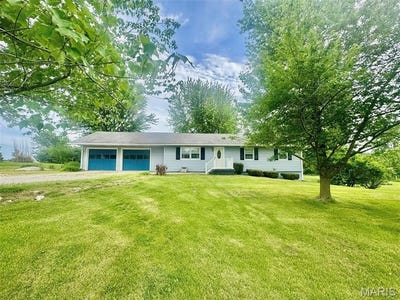 /international/us/7631-cedar-hill-lane-palmyra-mo-110108336562/