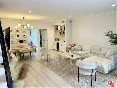 /international/us/5139-balboa-blvd-encino-ca-110108586771/