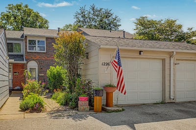 /international/us/1226-truman-place-ames-ia-110109378740/
