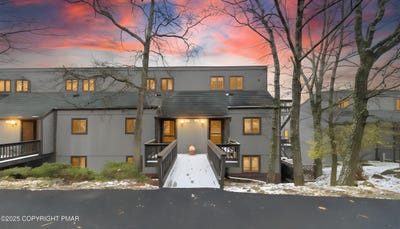 /international/us/182-upper-village-way-tannersville-pa-110103509935/
