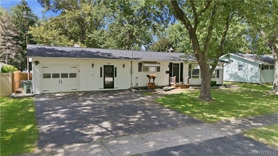 /international/us/512-parkside-place-youngstown-ny-110119654535/