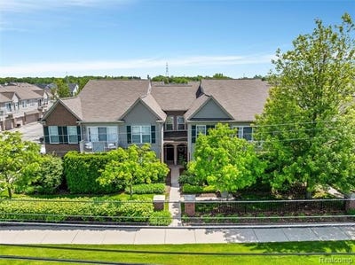 /international/us/340-n-wixom-road-wixom-mi-110107047854/