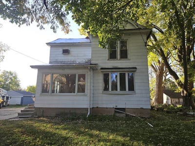 /international/us/511-north-main-street-lake-mills-wi-110120718725/